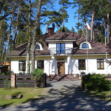 Goscinny Dworek Pobierowo Esterno foto