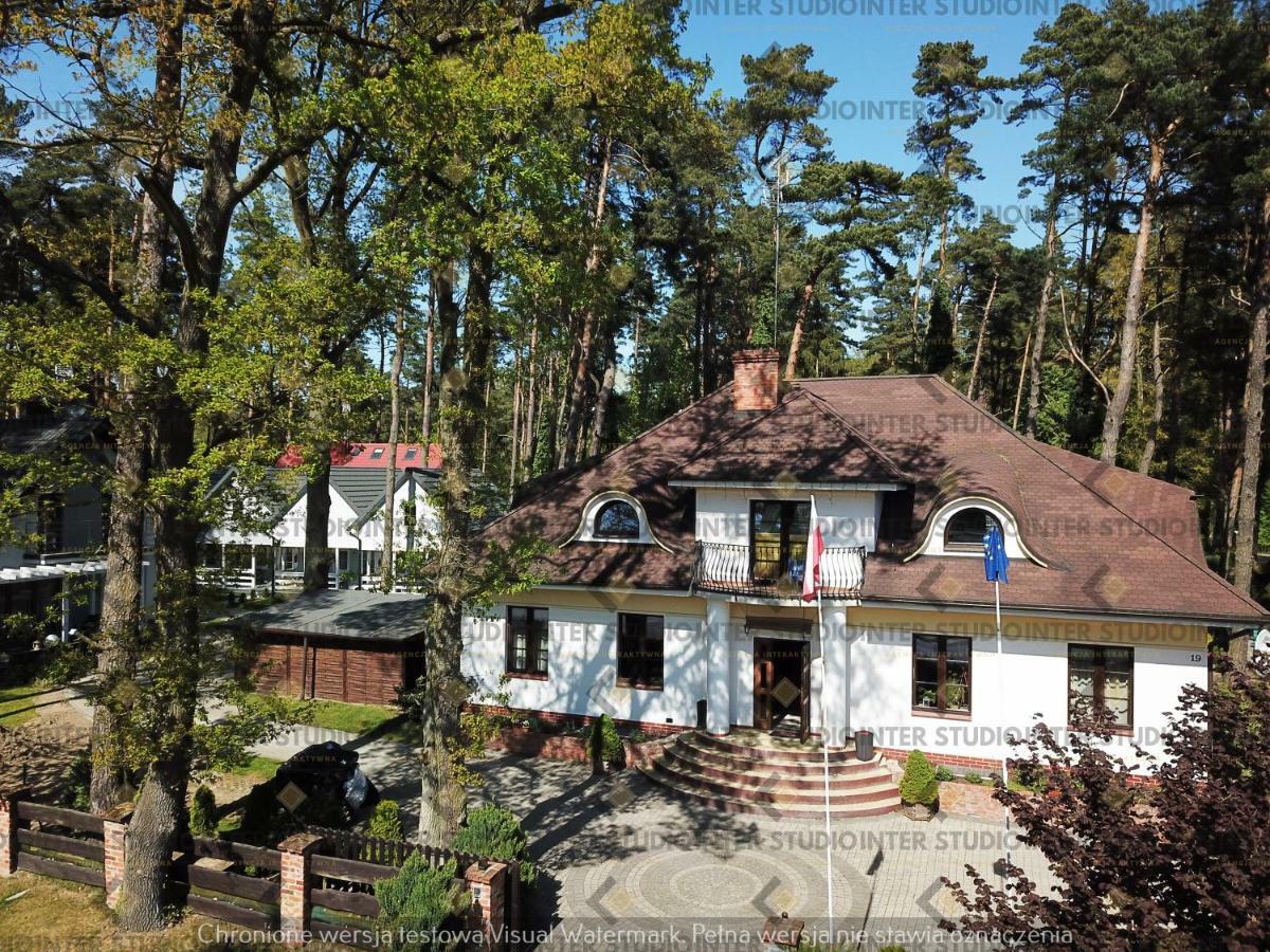 Goscinny Dworek Pobierowo Esterno foto