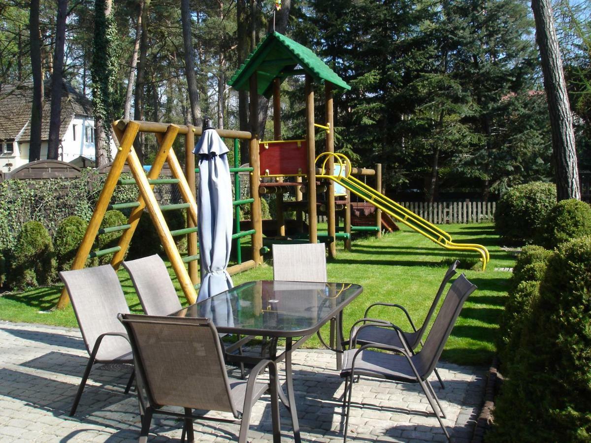 Goscinny Dworek Pobierowo Esterno foto